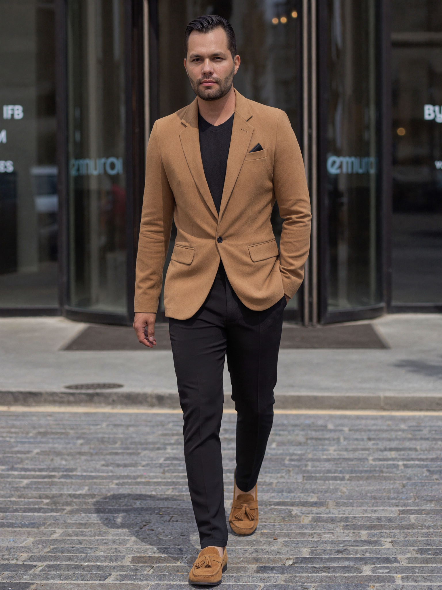 Traje Combinado Camel + Negro
